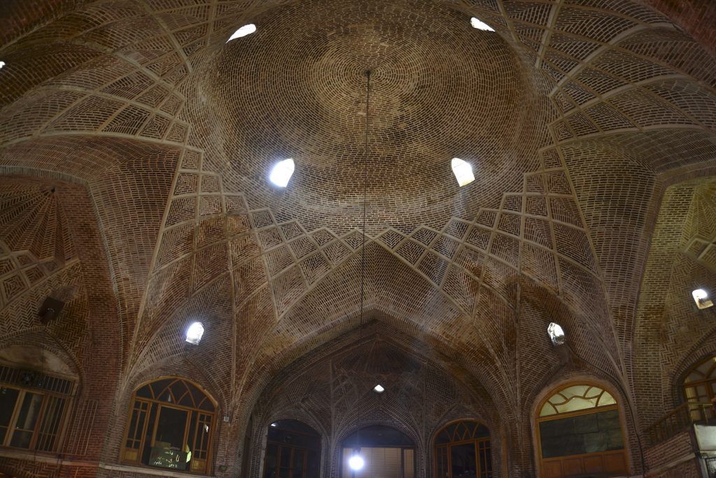 Bóveda en bazar de Tabriz. Irán